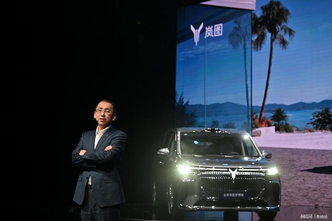 岚图梦想家乾崑版：3599万元即享高阶智驾MPV智能出行革命(图2)