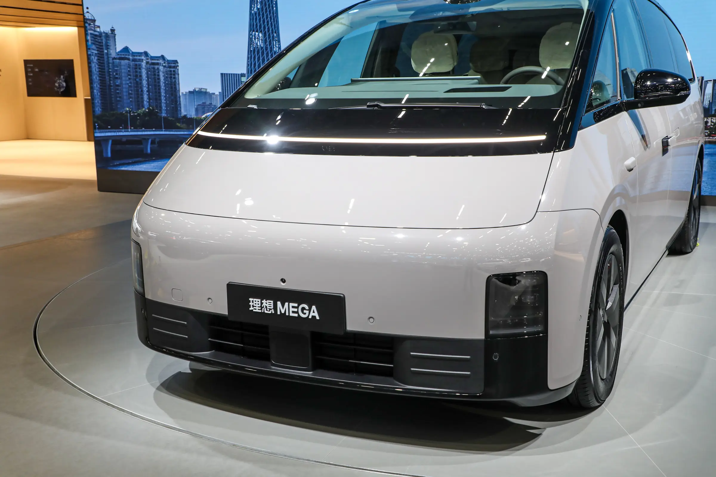理想MEGA智驾焕新版申报图曝光圆润造型+智驾升级预计5月上市(图8)