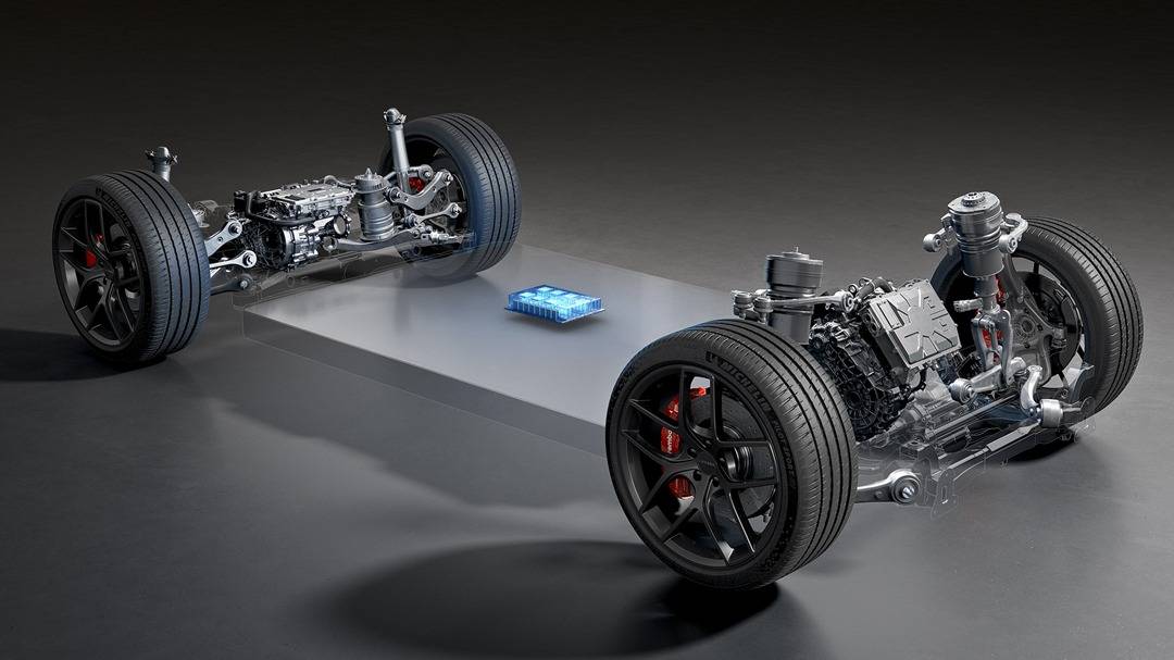 重构电动轿跑性能法则智界新S7如何做到“稳得住的快”？(图4)