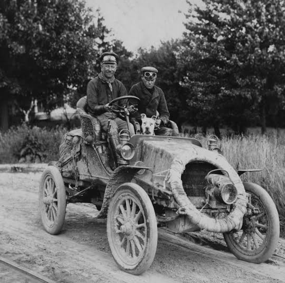 特斯拉新消息：Model3车主首度全程自动驾驶横穿美国期间没有出现过一次险情；公司在上海急聘Robotaxi工程师无人驾驶出租车要来了？(图2)